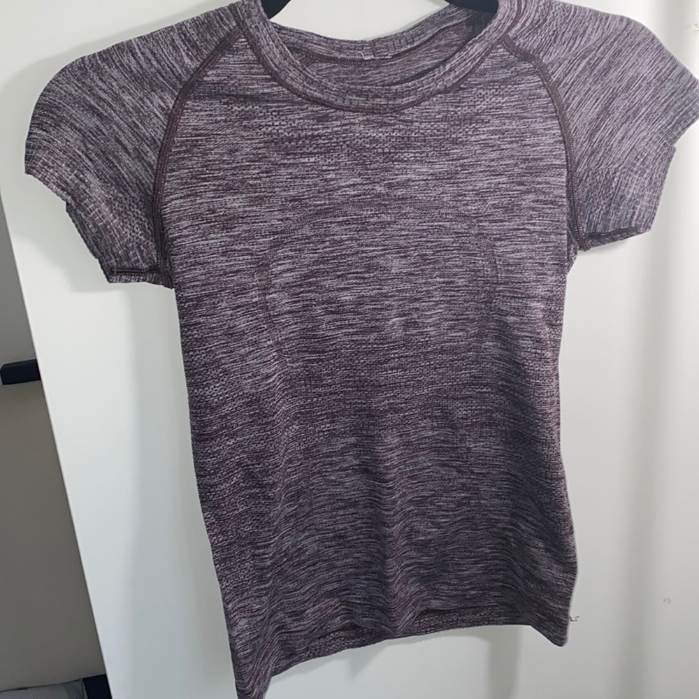Lululemon ss swiftly sz 2 plum Heather